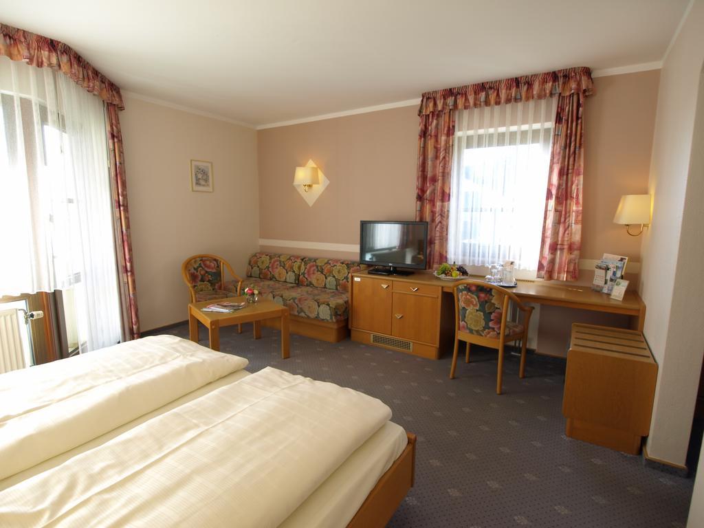 Hotel Landhaus Silbertanne โรเทนบวร์ก อัน แดร์ ฟุลดา ภายนอก รูปภาพ
