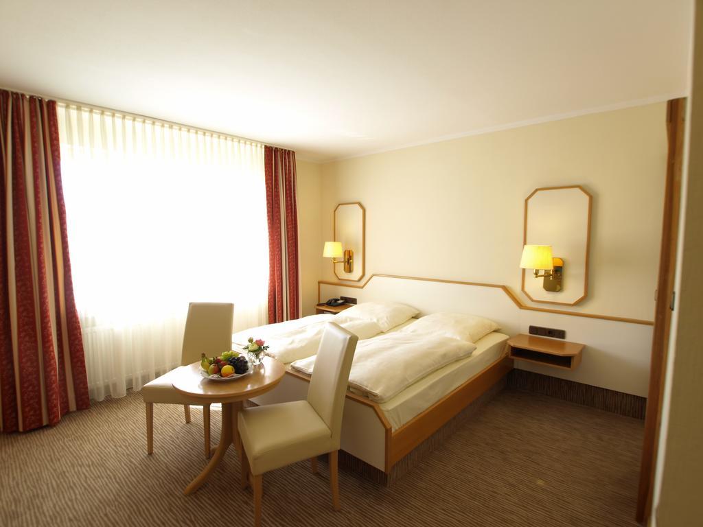 Hotel Landhaus Silbertanne โรเทนบวร์ก อัน แดร์ ฟุลดา ภายนอก รูปภาพ