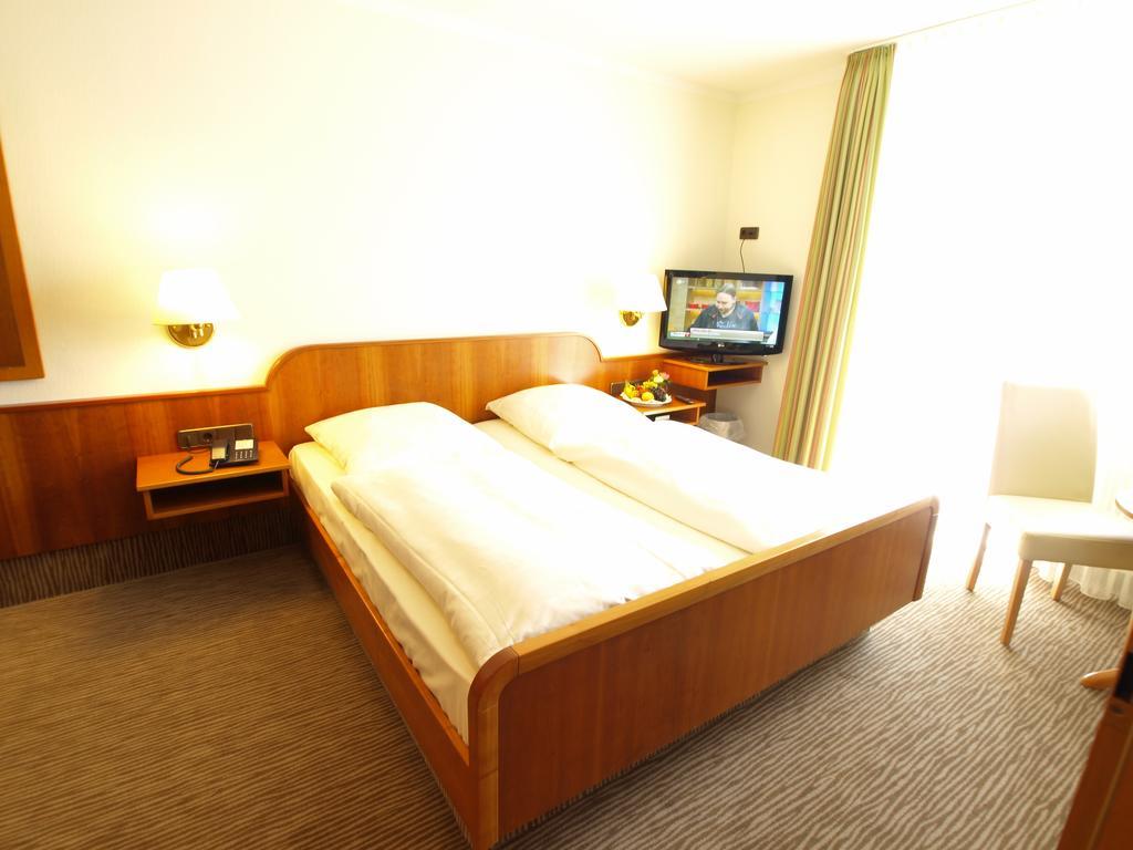 Hotel Landhaus Silbertanne โรเทนบวร์ก อัน แดร์ ฟุลดา ภายนอก รูปภาพ