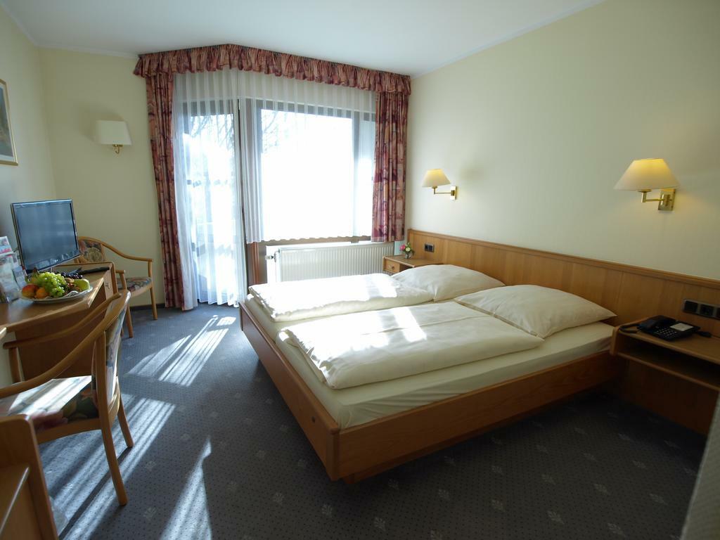 Hotel Landhaus Silbertanne โรเทนบวร์ก อัน แดร์ ฟุลดา ภายนอก รูปภาพ
